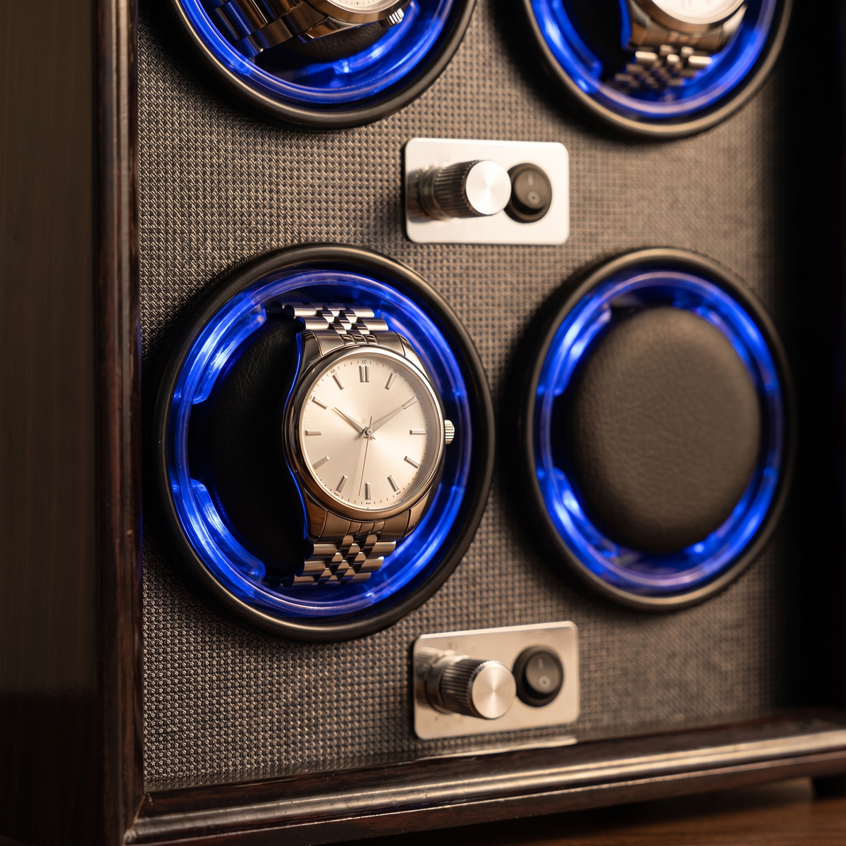 Watch Winder 4 Slots, Walnut & Ebony Wood, close-up of the watch positions